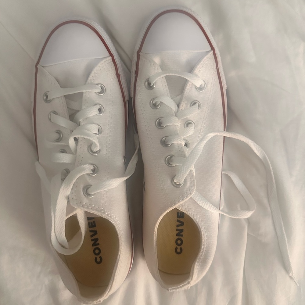 Converse women White and Red Sneakers